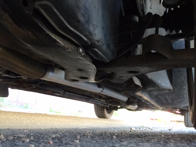 under_carriage_from_front_2.jpg